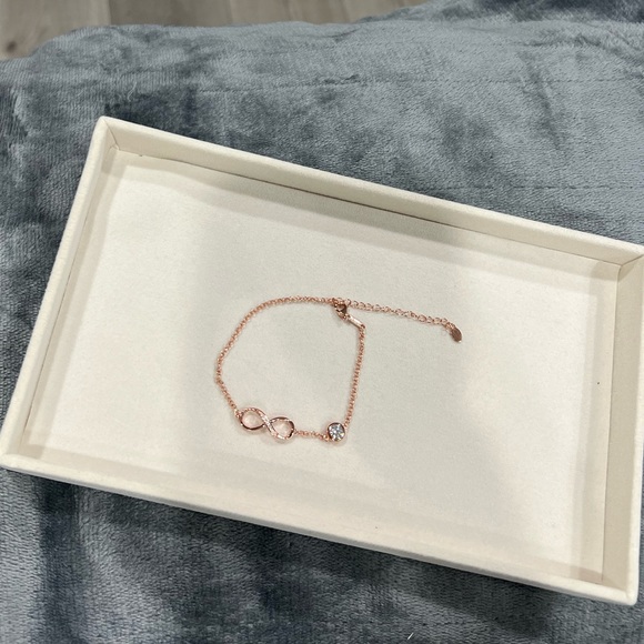 Infinity charm bracelet moissanite - Picture 7 of 14